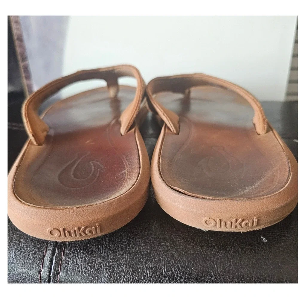 OluKai Pili Mens Brown Leather Flip Flop Sandals 10553 US 9 EUR 42